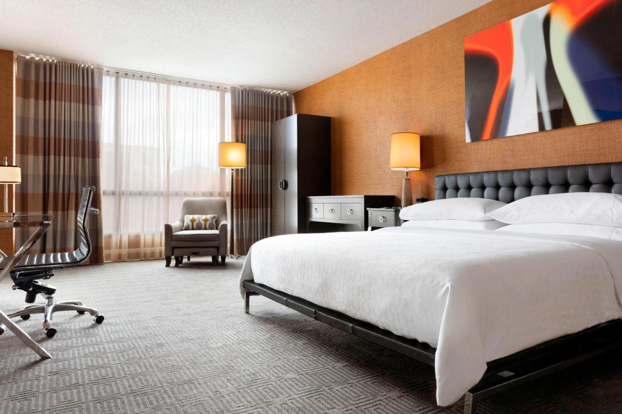 Sheraton Charlotte Hotel Ngoại thất bức ảnh