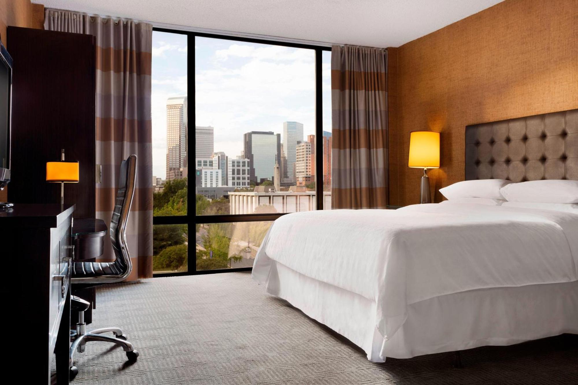 Sheraton Charlotte Hotel Ngoại thất bức ảnh